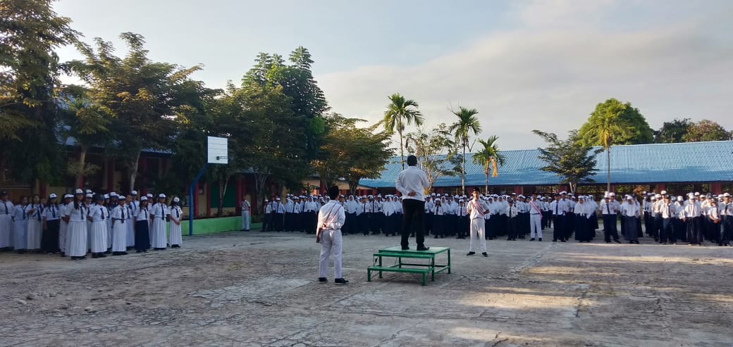 Diseminasi Informasi P4GN melalui upacara bendera di Sekolah SMPN 8 Tarakan