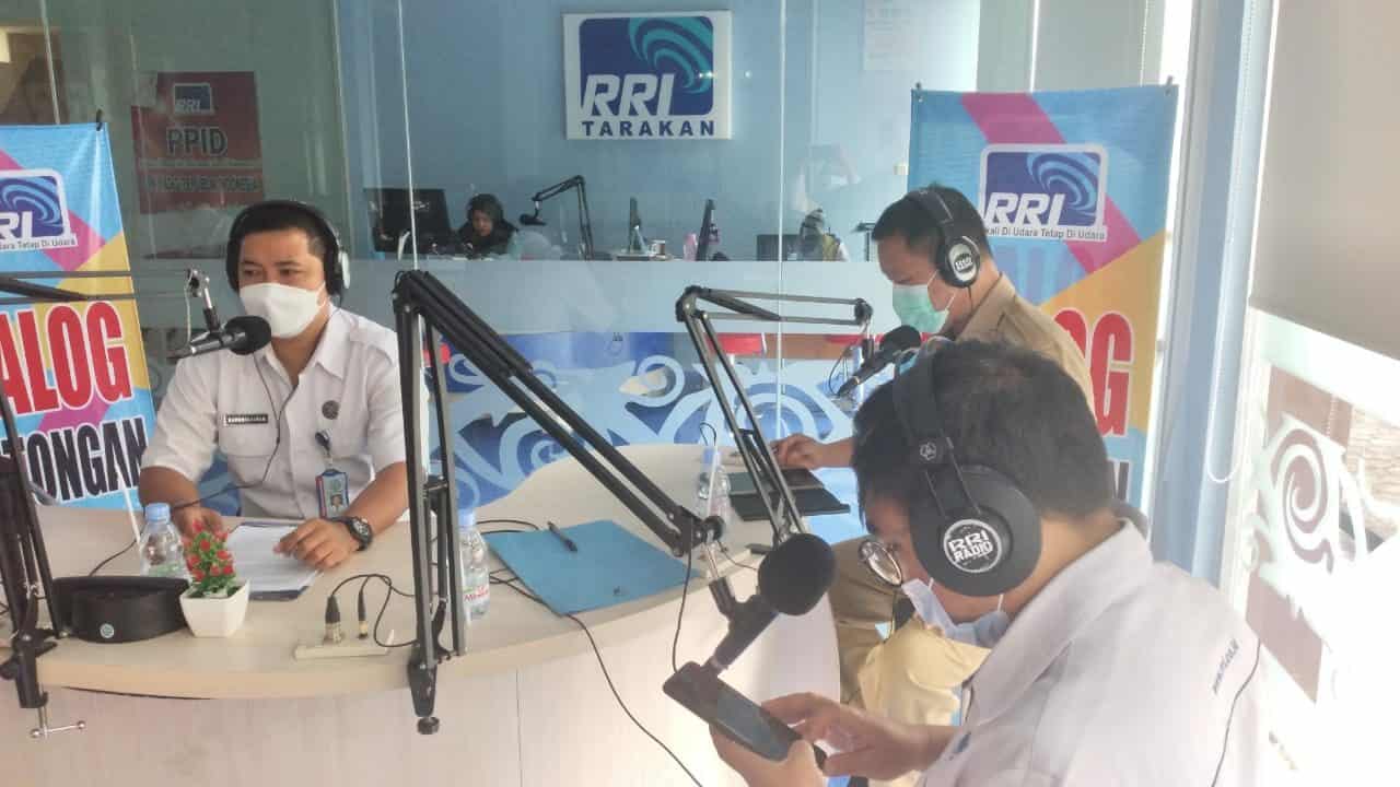 Narasumber Siaran di Studio Pro 1 RRI Kota Tarakan