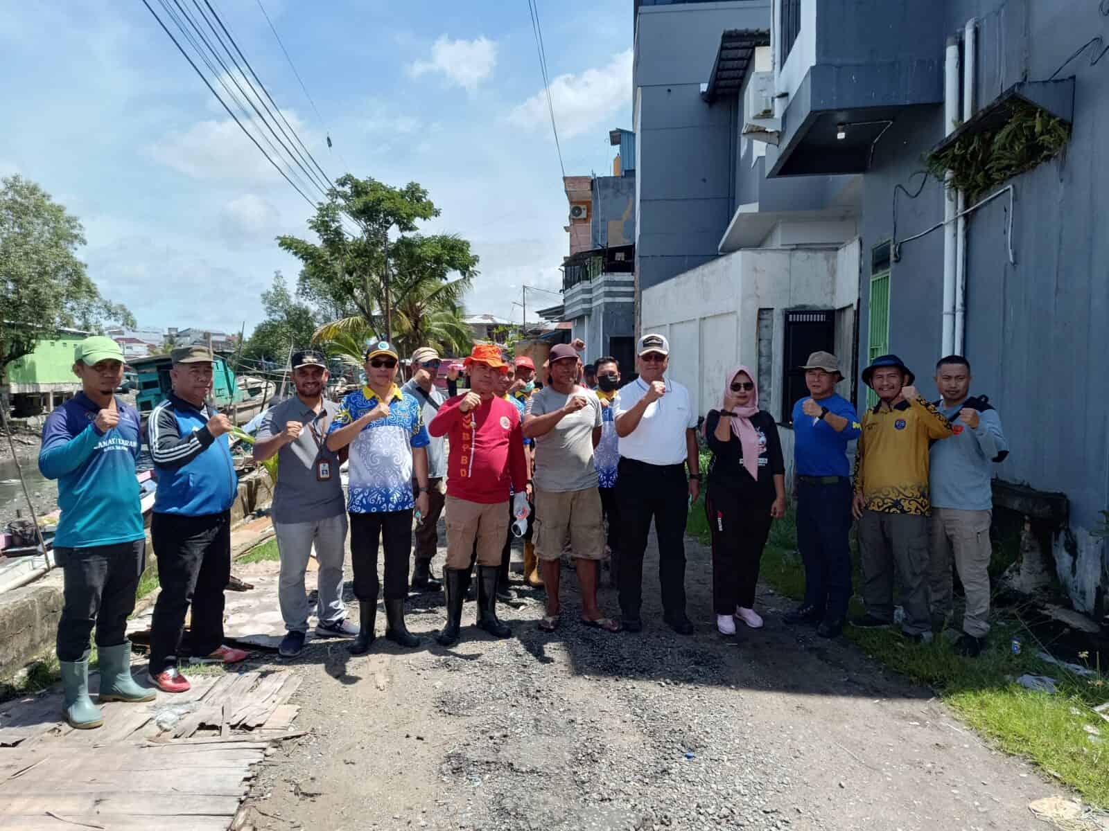 Jumat Bersih di Daerah Rawan Narkotika Kelurahan Selumit Pantai