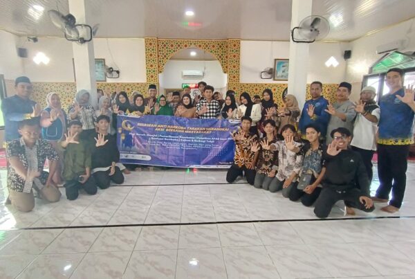 Merajut Harapan Di Selumit Pantai! Aksi Bersih Masjid, Pelantihan dan Berbagi, Bersama Relawan Anti Narkoba BNNK Tarakan